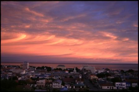 20061022053441-atardecer-parenas.jpg